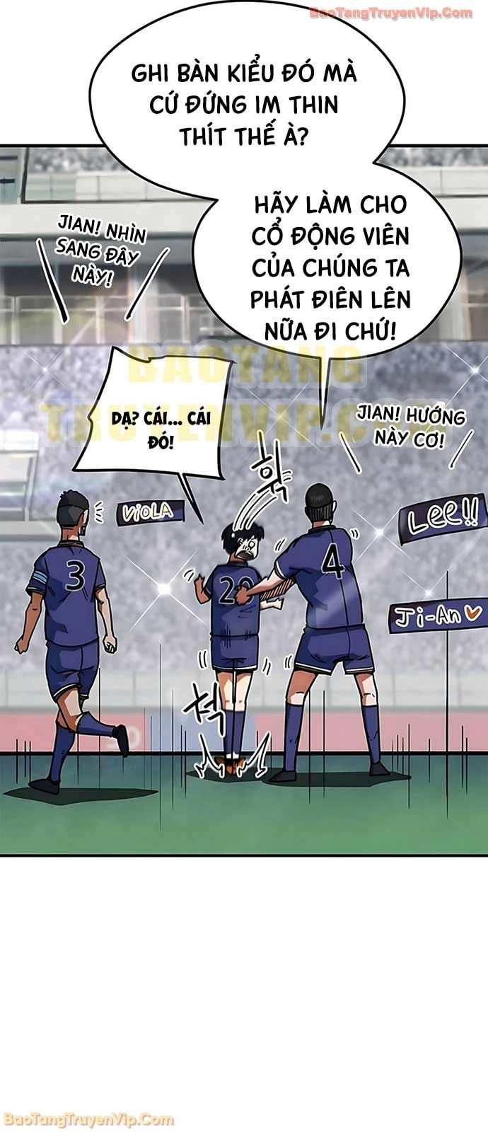 Tôi Bị Hiểu Lầm Là Siêu Sao Trên Sân Cỏ Chapter 52 - 32