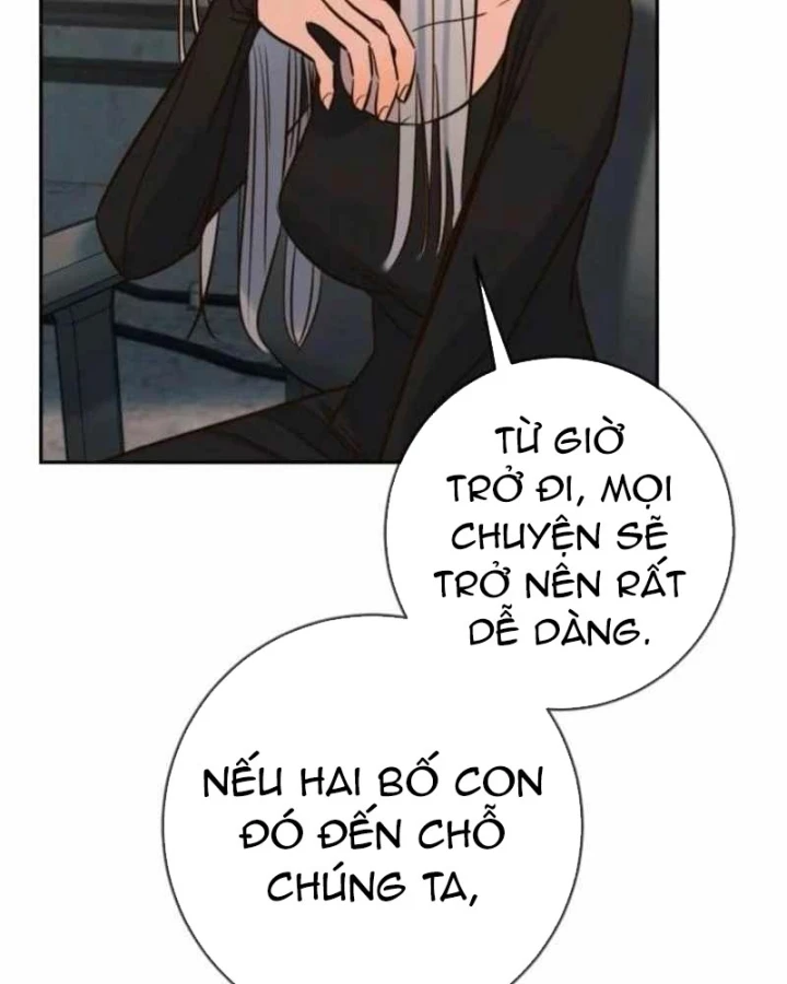 Mọi Người Đều Yêu Cô Ấy - Trang 81