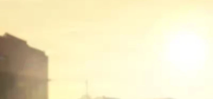 Thương Nhân Buôn Lậu Thời Mạt Thế: Ta Dùng Que Cay Đổi Vàng Thỏi Chapter 16 - 11