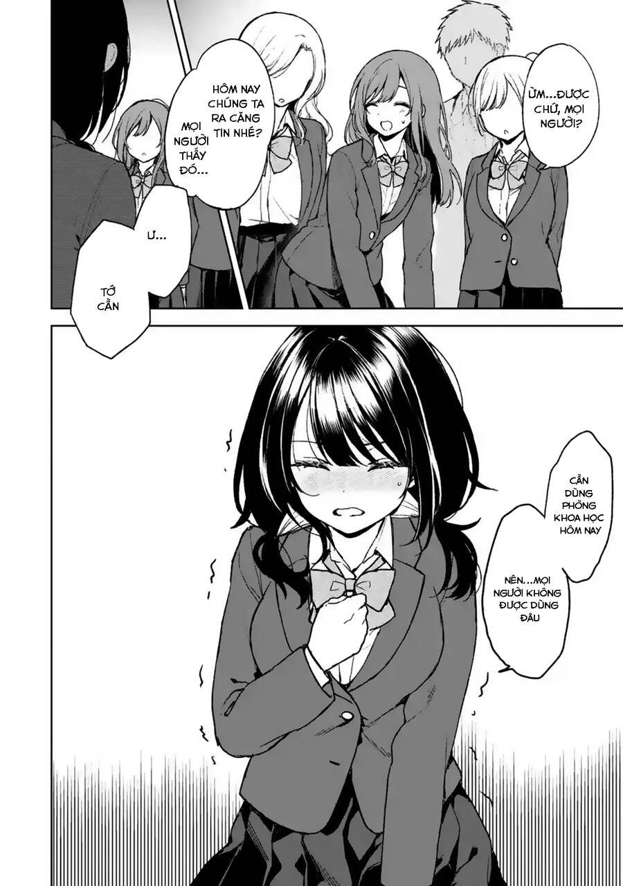 Chikan Saresou Ni Natteiru S-Kyuu Bishoujo Wo Tasuketara Tonari No Seki No Osananajimi Datta Chapter 22 - 23